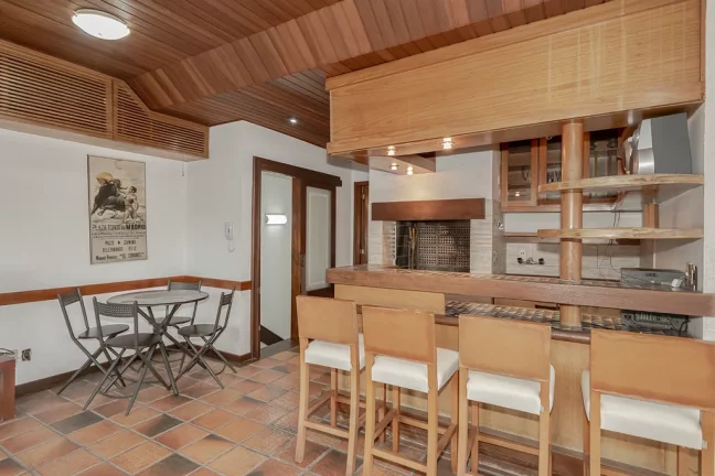Imagem Apartamento à venda em Porto Alegre, Mont Serrat, com 4 quartos, 280m²