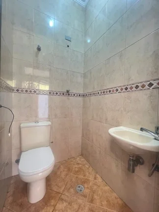 Imagem Casa para Venda em Praia Grande, Real, 3 dormitórios, 1 suíte, 1 banheiro, 4 vagas