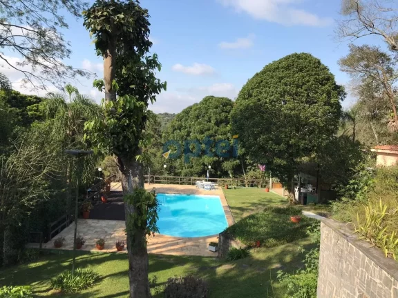 Imagem Casa residencial para Venda Chácara da Lagoa, Itapecerica da Serra 4 dormitórios sendo 4 suítes, 3 salas, 1 vaga, quarto de empregada,.