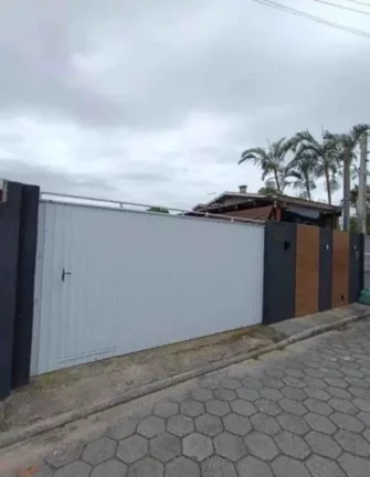 Casa para Venda em Florianópolis / SC no bairro São João do Rio Vermelho