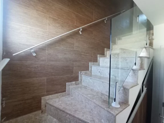 Imagem Sobrado com 2 dormitórios à venda, 60 m² por R$ 400.000,00 - Vila Colorado - Suzano/SP