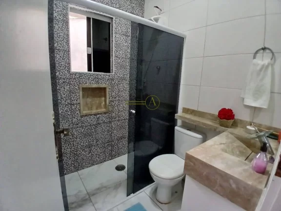 Imagem Casa geminada com área de churrasqueira, ótimo espaço e boa localização