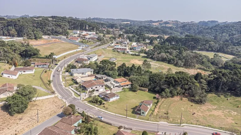 Imagem Terreno com 1.727m2 no Ferraria