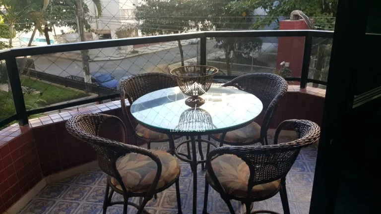Imagem Impecável apartamento de 3 quartos com suíte e 2 vagas de garagem no Jardim Astúrias, Guarujá-SP!