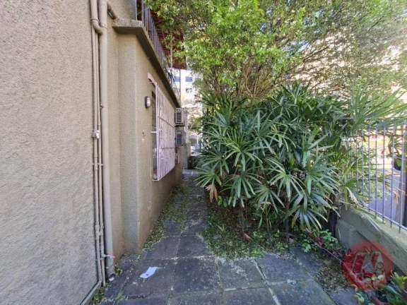 Imagem Casa com 2 dormitórios, 94 m² - venda por R$ 750.000,00 ou aluguel por R$ 4.860,00/mês - Rio Branco - Porto Alegre/RS
