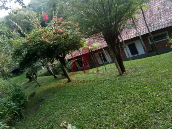 Imagem Chácara à venda em Campo Limpo Paulista-SP: 2 quartos, 1 suíte, 1 sala, 1 banheiro, 2 vagas, 200m²! Venha conferir!