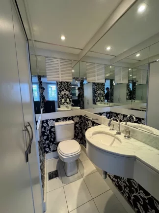 Imagem Duplex à venda em Porto Alegre, Petrópolis, com 1 quarto, 63m2