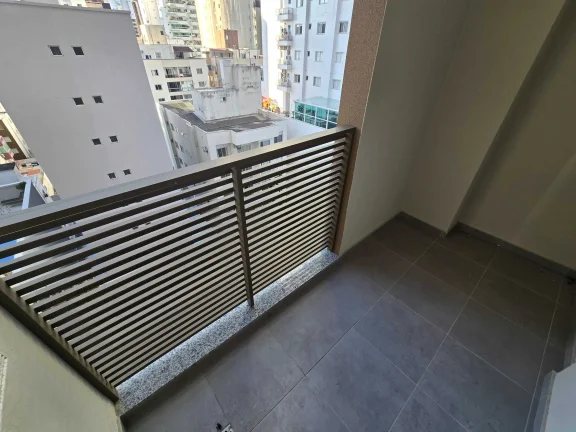 Imagem Apartamento novo alto padrão com 4 suítes e 4 vagas de garagem no Centro de Balneário Camboriú.