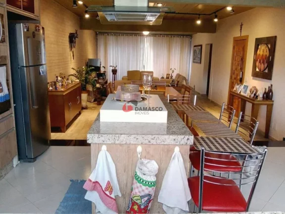 Imagem Sobrado à venda 3 Quartos, 3 Suites, 6 Vagas, 390M², Santa Maria, São Caetano do Sul - SP