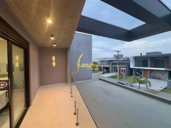 Imagem Sobrado no Sunset com 04 suítes, piscina e placa solar