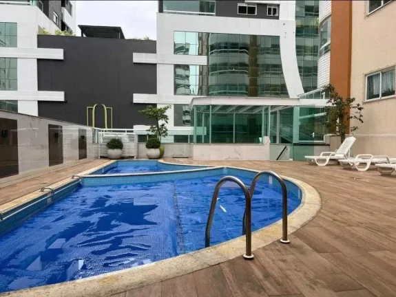 Imagem Cobertura duplex mobiliada e decorada vista mar com 4 suítes e 1 vaga em Meia Praia Itapema