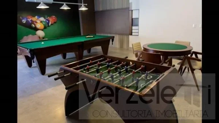 Imagem Apartamento 4 ou + dormitórios para Venda em Balneário Camboriú / SC no bairro Centro