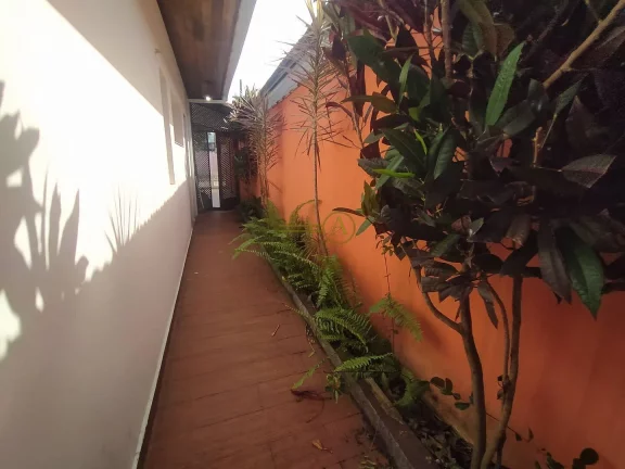 Imagem Casa com 2 dorms, á 500m da Praia, perto do centro à venda em Peruíbe