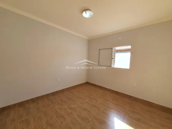 Imagem Casa àvenda, no João Aranha Paulínia

Casa térrea muito bem localizada no bairro, próxima a mer...