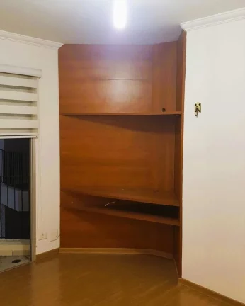 Imagem Apartamento 2 Dormitórios - Armários - 1 vaga - Vila Indiana - USP