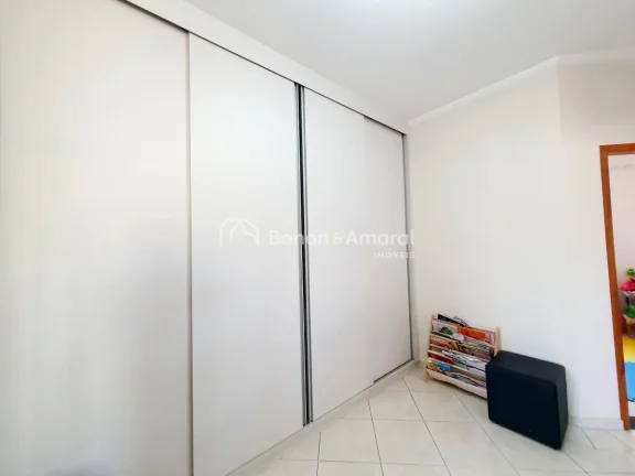 Imagem Lindo e espaçoso sobrado com 185 m² de área construída. No piso térreo a residência possui liv...