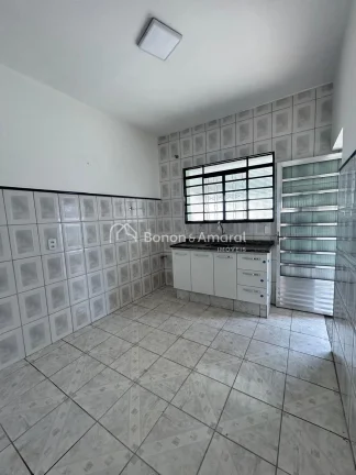 Imagem Excelente oportunidade em uma das regiões mais desejadas da cidade!
Terreno de 330 m², casa reform...