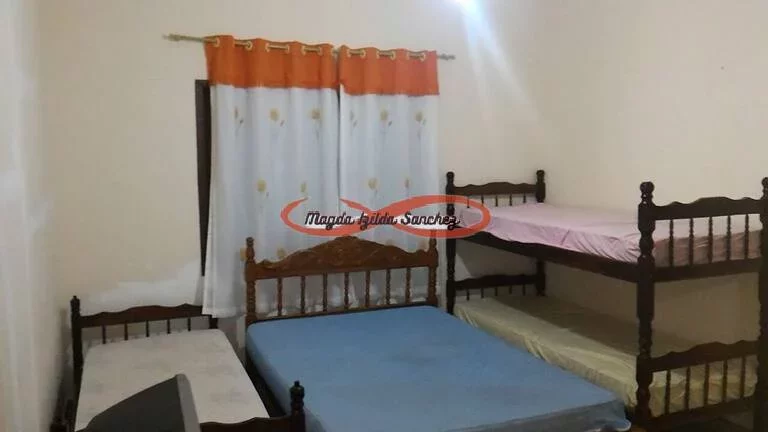 Imagem CASA À VENDA NA PRAIA GRANDE - BAIRRO MARACANA.