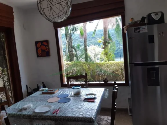 Imagem Linda Casa em Condomínio Fechado – Clube da Montanha, Atibaia