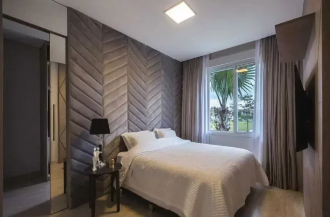 Imagem Casa de alto padrão com 4 suítes e 8 vagas de garagem no Centro de Camboriú