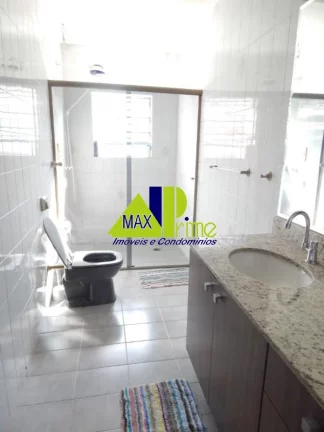 Imagem Casa para locação em São Paulo-SP, Vila Domitila: 3 quartos, 1 suíte, 3 banheiros, 3 vagas de garagem!