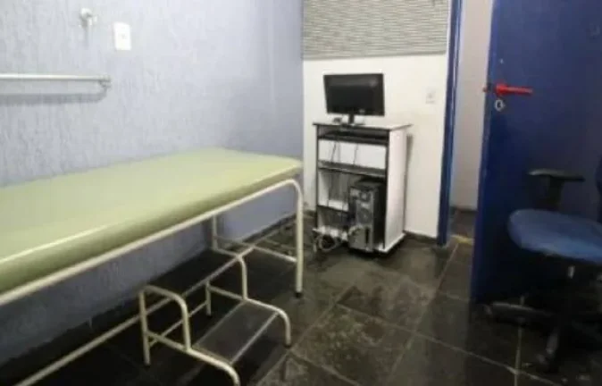 Imagem Alugo Casa Comercial em Santo André. Bairro Jardim