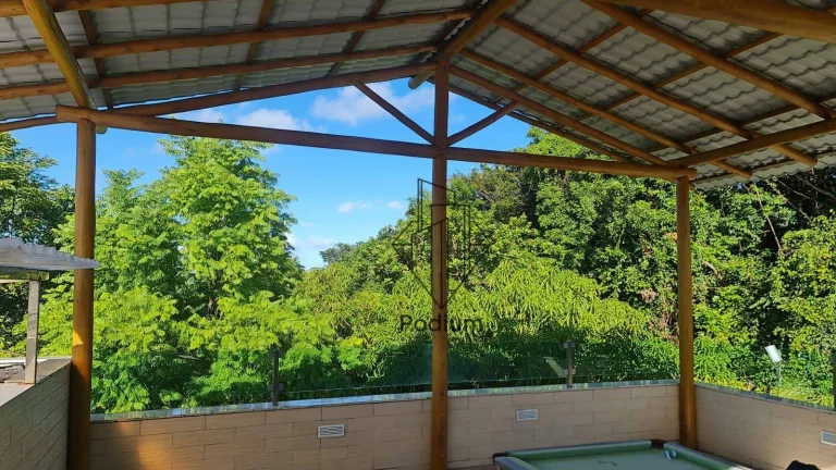 Imagem Casa Triplex em condomínio fechado no Portal do Sol - CA0058