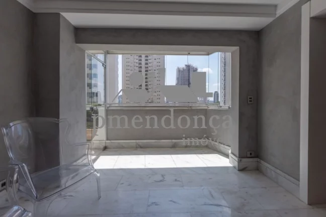 Imagem Apartamento à Venda em Perdizes todo reformado com 3 quartos e 2 vagas, 120m²