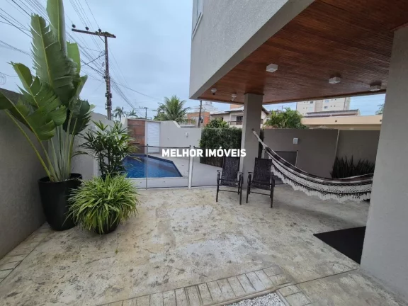 Imagem Casa Nova á Venda com 03 Dormitórios sendo 01 Suíte Localizado no Centro de Camboriú - SC
