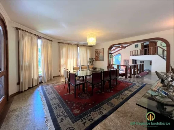 Imagem Linda casa com 5 suítes + apto hóspedes! Cond. Pq Silvino Pereira