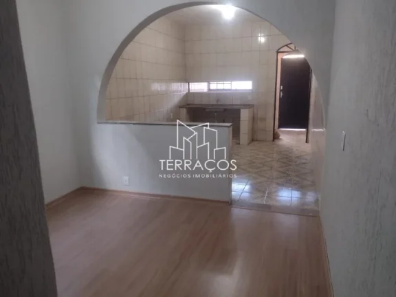 Imagem CONFORTÁVEL CASA COM DOIS DORMITÓRIOS - JARDIM BERTIOGA - VÁRZEA PAULISTA
