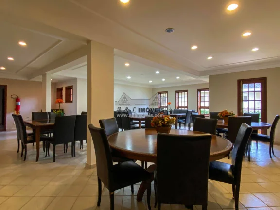 Imagem Apartamento à venda em Campos do Jordão – Condomínio com piscina