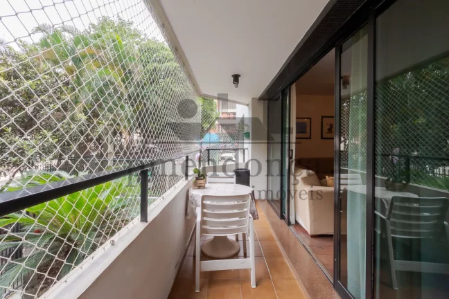Imagem Apartamento em Perdizes com 3 quartos (1 suíte) e 2 vagas, 155m².