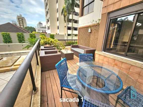 Imagem Apartamento mobiliado e decorado, com 325 m2 de área privativa, 4 quartos (2 suítes), 3 vagas Florianópolis SC