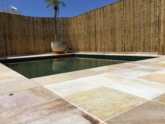 Imagem Cobertura penthouse no Guarujá na Praia da Enseada com vista para o mar