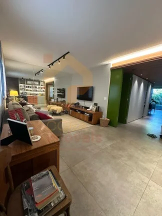 Imagem Casa Térrea para Venda em Goiânia, Parque Amazônia, 3 dormitórios, 3 suítes, 5 banheiros, 4 vagas