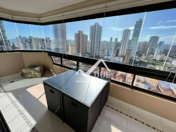 Imagem Excelente cobertura totalmente reformada à venda no bairro do Embaré - Santos, 350 m² de área útil.