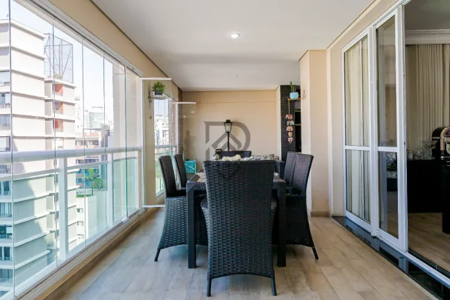 Imagem Apartamento frente ao Shopping Frei Caneca andar alto vista livre