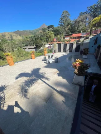 Imagem VENDO ESTA CASA DE ALTO PADRÃO NO BAIRRO: CÔNEGO - NOVA FRIBURGO RJ.