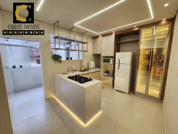 Imagem OPORTUNIDADE! Apartamento todo reformado, com garagem fechada em Santos!!!