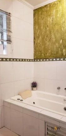 Imagem Casa térrea à venda no Alto de Pinheiros São Paulo SP com 3 dormitórios, 1 suíte, 4 vagas de garagem e 330m² na Rua Barajuba.
