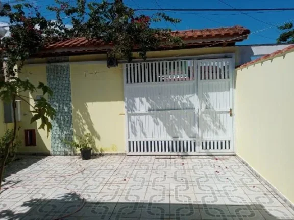 Imagem Casa para Venda em Itanhaém, Loty, 2 dormitórios, 1 suíte, 1 banheiro, 2 vagas