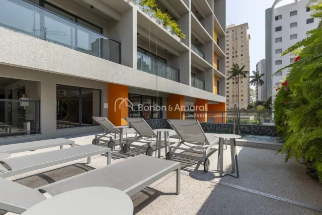 Imagem Descubra este encantador apartamento estilo studio para venda, localizado em uma das principais ruas...