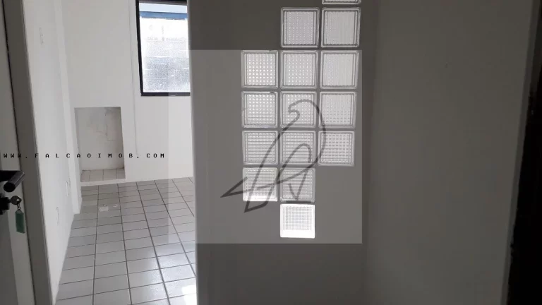 Imagem Vendo Sala Comercial na Pituba, Salvador-BA