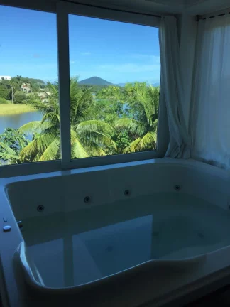 Imagem CASA RESIDENCIAL em GUARAPARI - ES, MEAÍPE