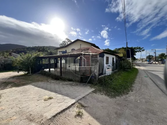 Casa para Venda em Florianópolis / SC no bairro São João do Rio Vermelho