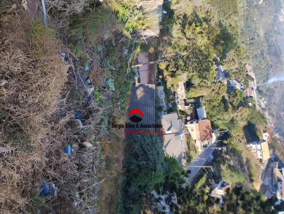 Imagem Terreno a Venda na Região do Jardim Sumaré em Campos do Jordão - SP.