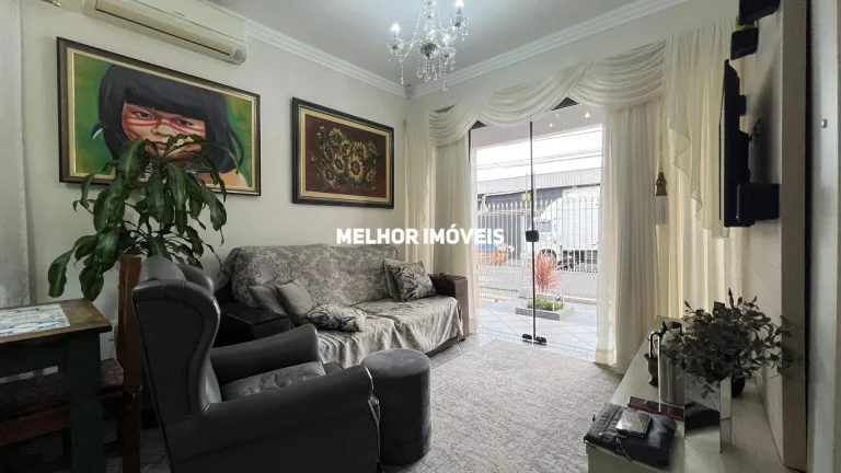 Imagem Casa a venda com 242 m² - Centro Sul de Balneário Camboriú.