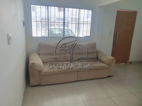 Imagem Espaçoso Sobrado à Venda na Cidade Ocian - 3 Quartos e 3 Vagas