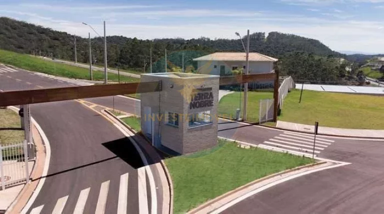 Imagem Terreno em Condomínio a Venda no bairro Granja Viana - Cotia, SP